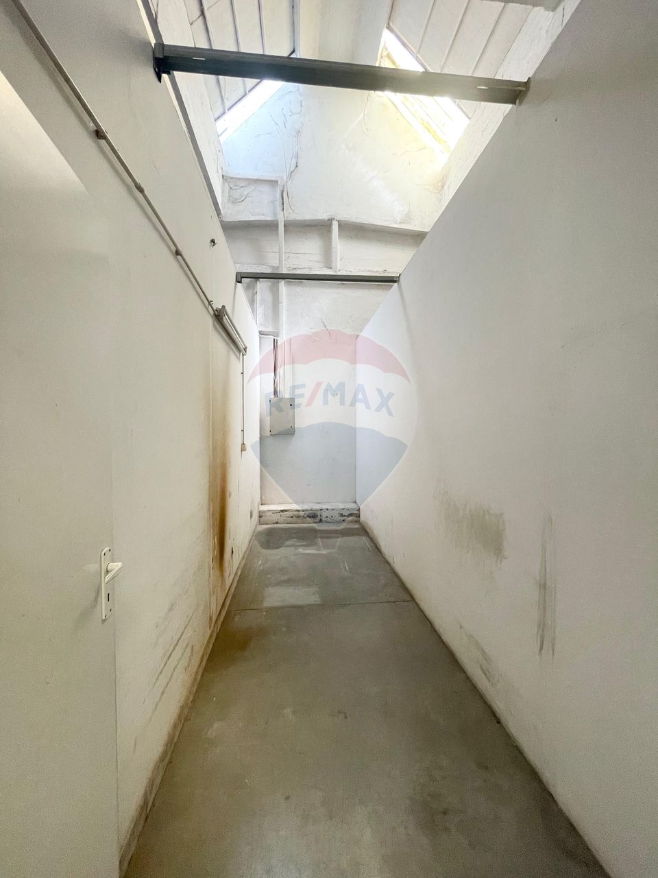 431.2sq.m Industrial Space for rent, UTA area