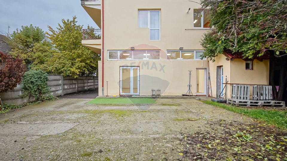 CENTRAL - Clădire birouri DE INCHIRIAT