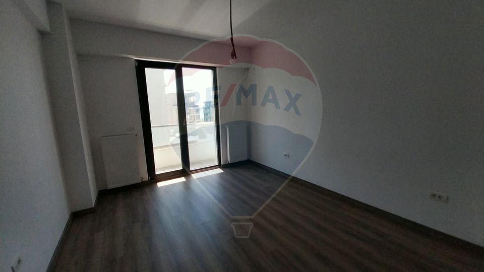 Apartament de vanzare 3 camere Mamaia