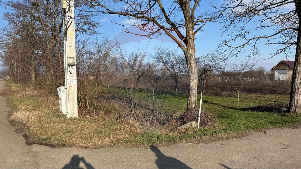 Land 2,300sqm Petresti / Strada Lacramioarei