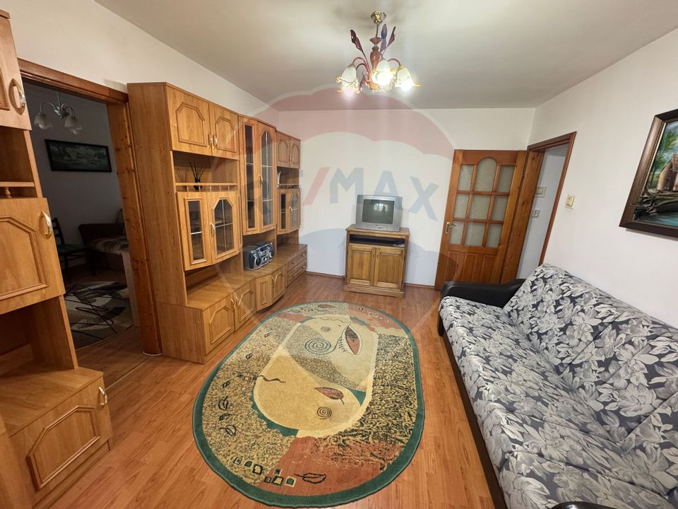 Apartament cu 2 camere de inchiriat-zona Cora