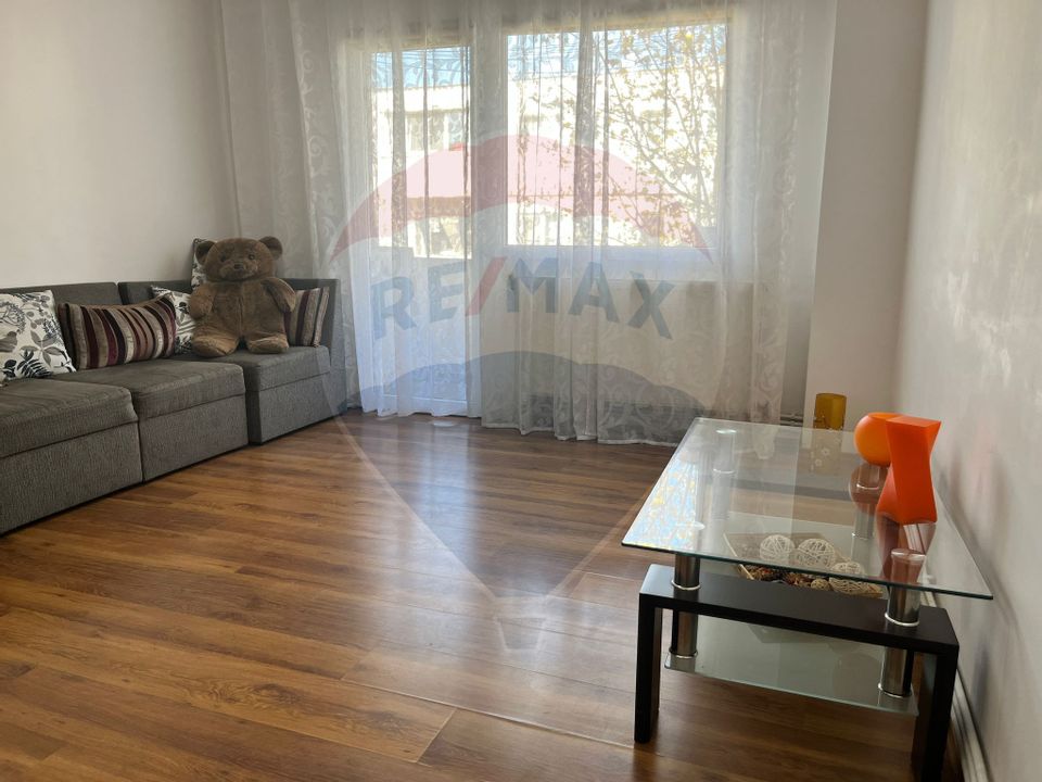 4 room Apartment for sale, Narcisa area