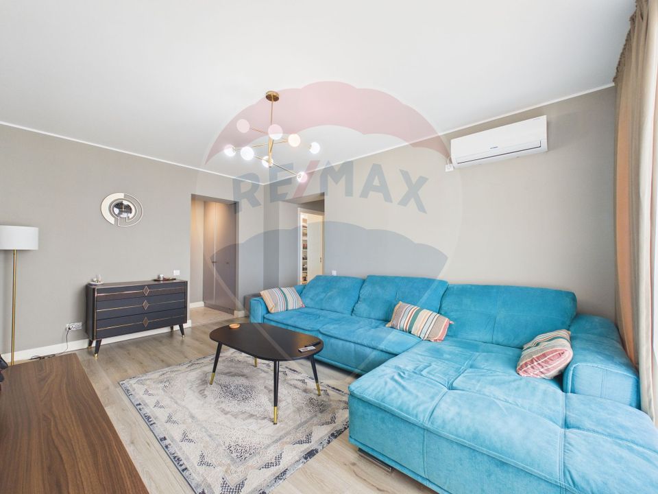 Apartament cu 3 camere de vânzare în zona Aviatiei