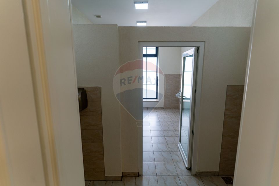 1,100sq.m Proprietate specială for sale, Vest area