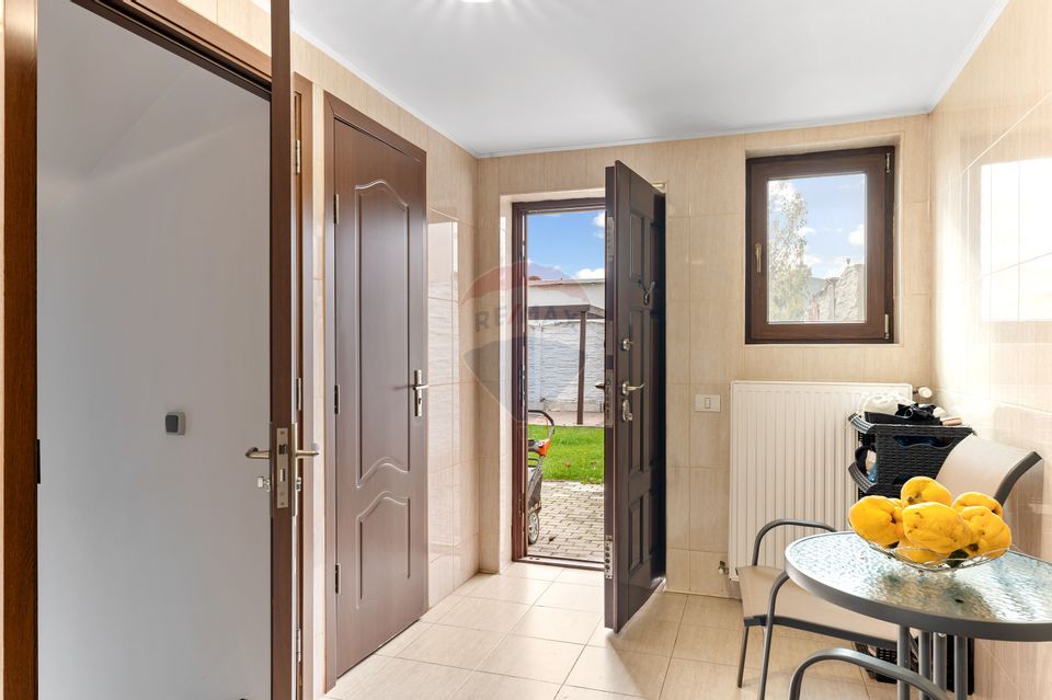 9 room House / Villa for sale, Colentina area