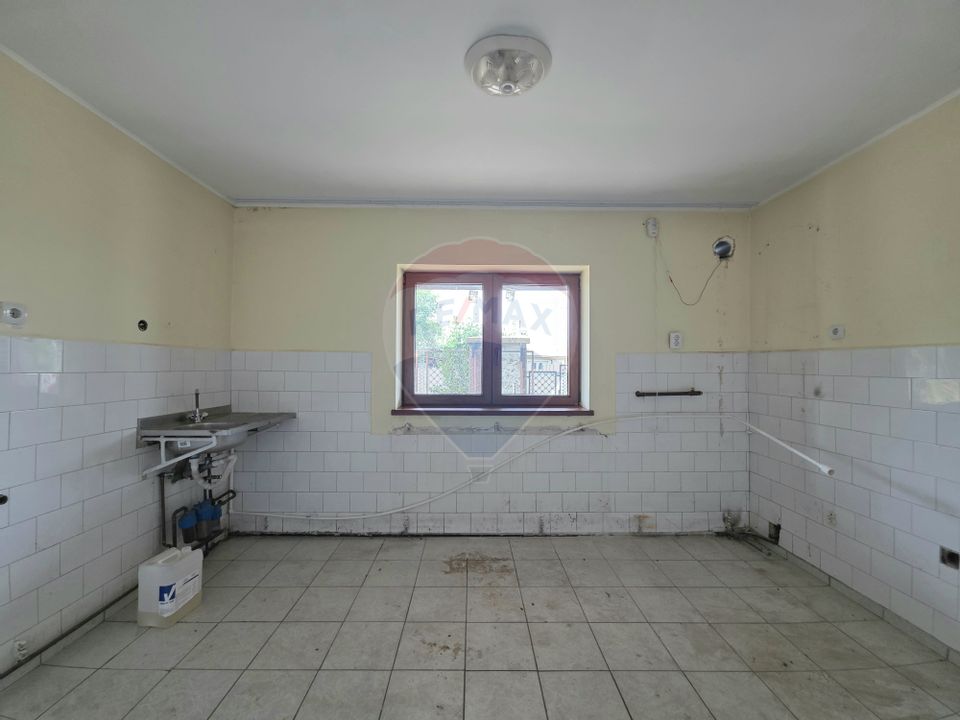 De vânzare proprietate unicat în Sascut - Bacău