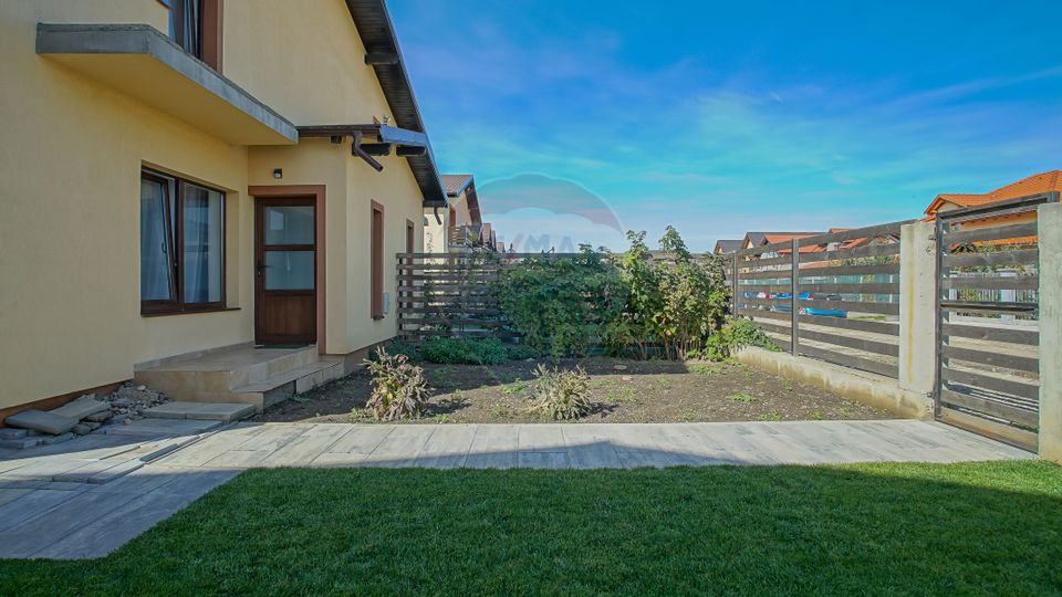 4 room House / Villa for sale