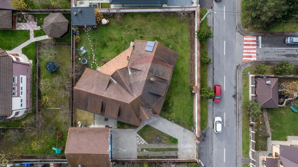 COMISION 0% | 2 CASE + 1119 MP TEREN | PRIMAVERII | PRIVELISTE SUPERBA