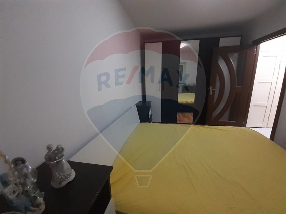 Apartament cu 2 camere de vânzare în zona Micalaca