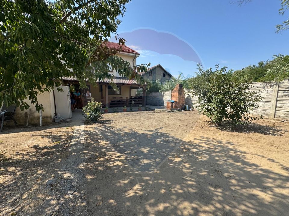 6 room House / Villa for sale