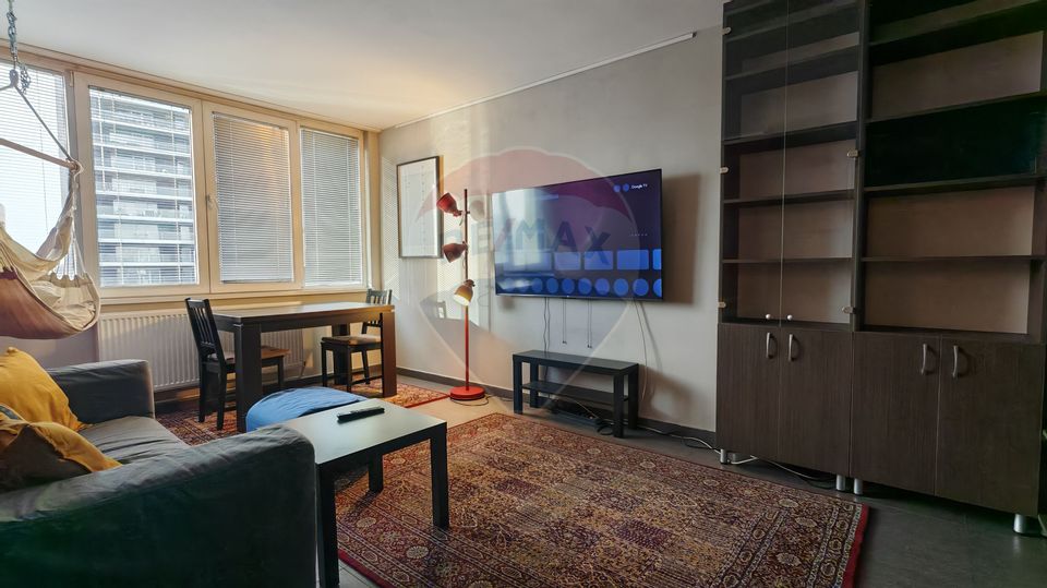 2-room apartment for rent in the Arch of Triumph area