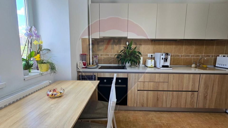 Închiriez apartament. 2 camere, Zorilor