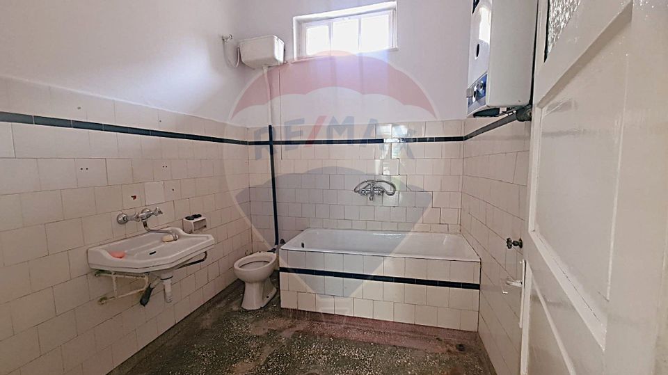 Casă pe un nivel in Medias, teren 533 mp, curte dreapta