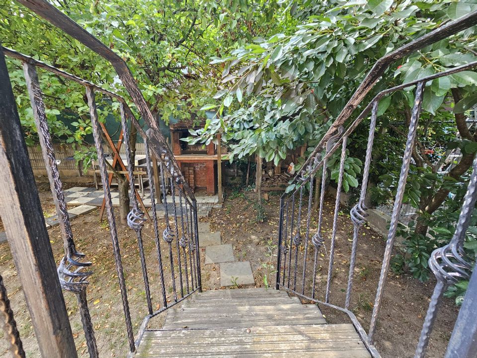 5 room House / Villa for sale, Central area