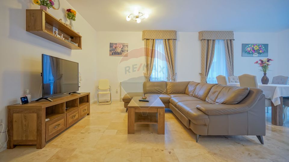 11 room Hotel / Pension for sale