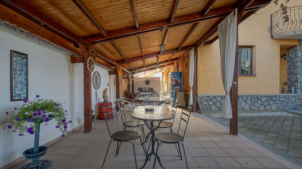 Casă / Vilă de vânzare în Râșnov, afacere-Pensiune clasificată