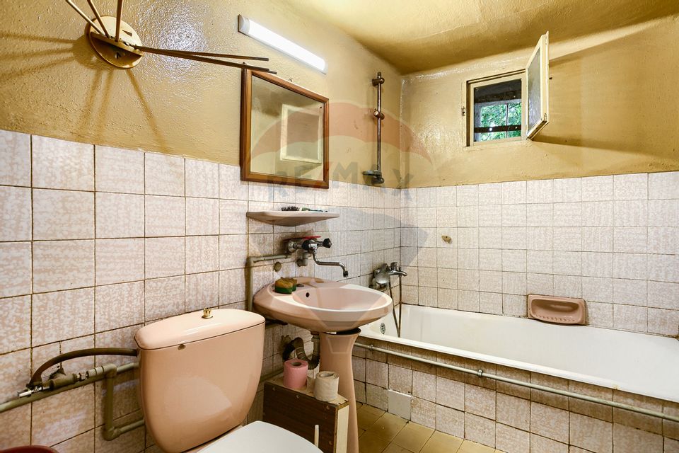 4 room House / Villa for sale, Periferie area