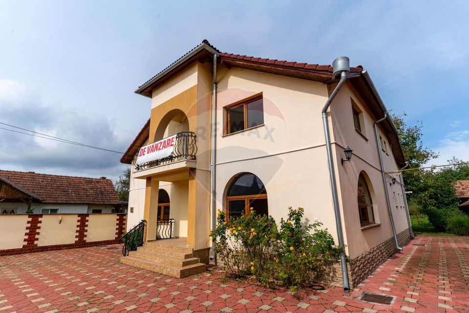 6 room Hotel / Pension for sale