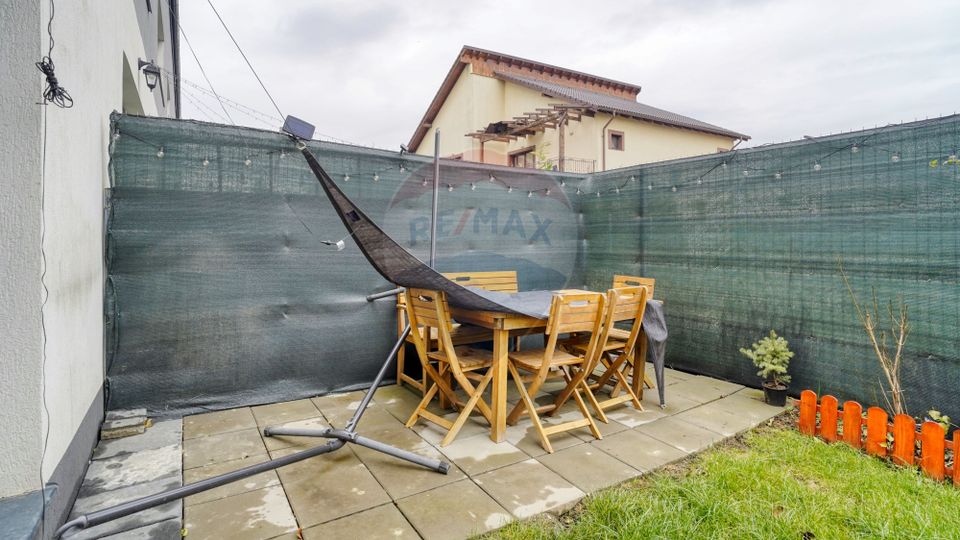 Casă spațioasă cu priveliște extraordinară, într-o Zonă Liniștită