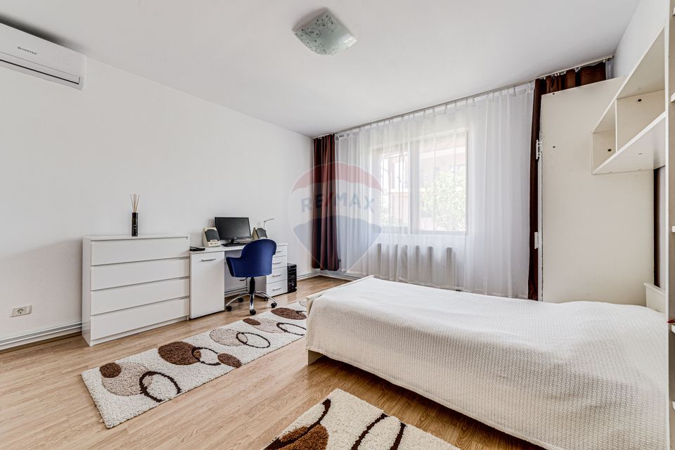 Casă cochetă de vânzare, teren 954 mp, posibil parcelare, în Subcetate