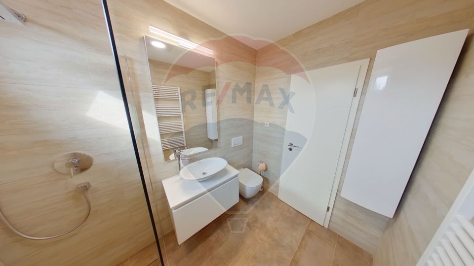 Apartament cu 3 camere de vânzare, str. Vasile Alecsandri