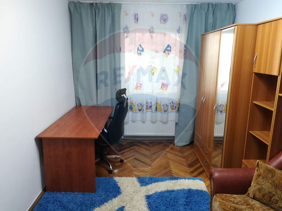 Apartament cu 3 camere de inchiriat in Manastur