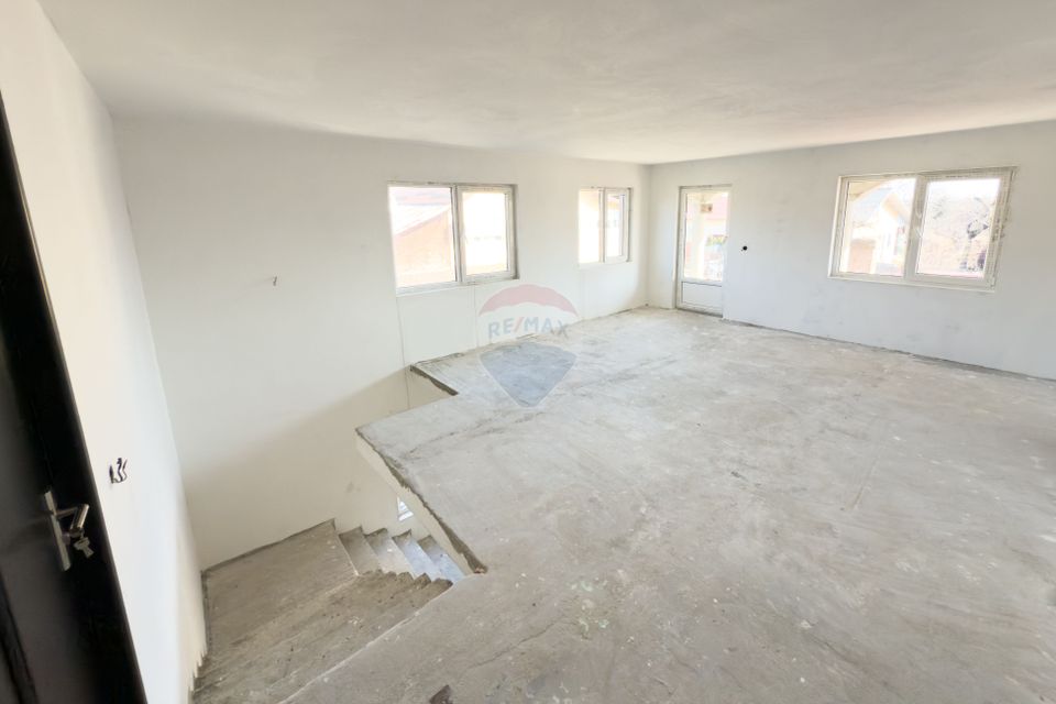 8 room House / Villa for sale, Central area