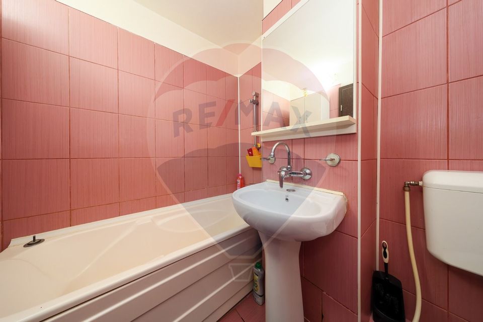 4 room Apartment for sale, Uzina 2 area