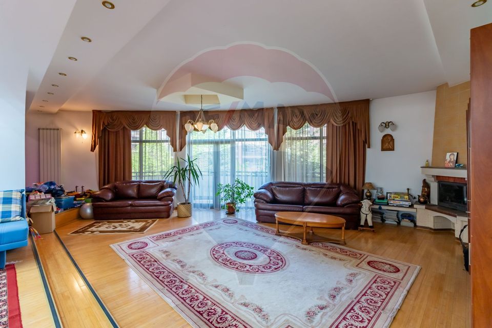 Villa for sale 14 rooms/SWIMMING POOL/ GENEROUS LAND/ BRAGADIRU-ILFOV