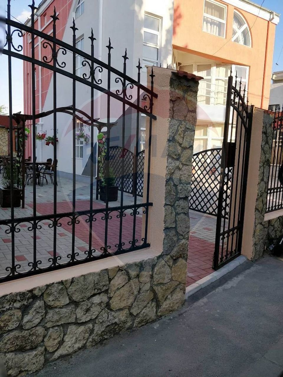 Spațiu comercial de 350 mp de vânzare în zona Piața Centrală Galați