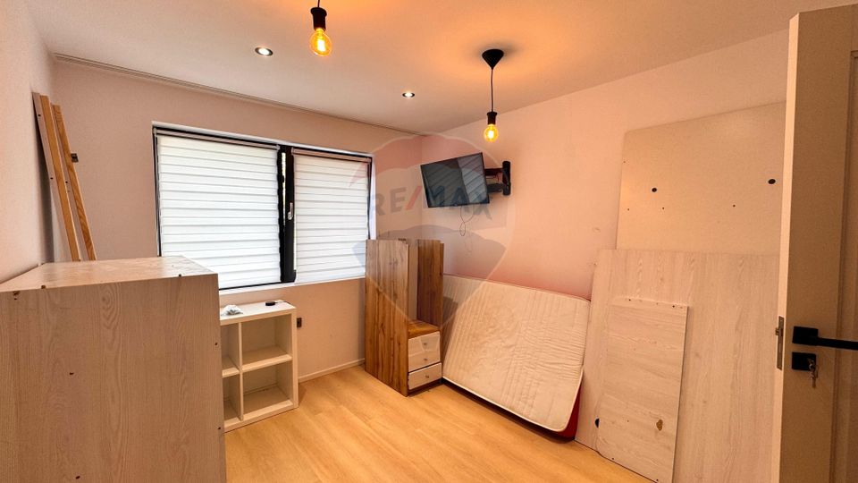 Apartament cu 4 camere, de vânzare, Tomis Nord, Rovere