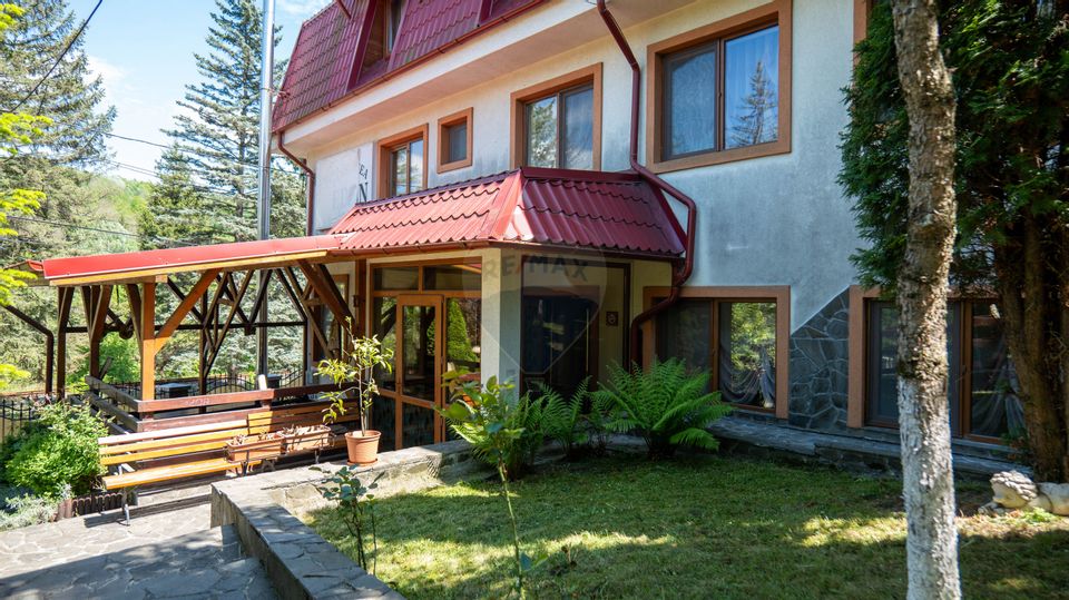 Oferta - vanzare pensiune 10 camere si casa de vacanta, Slanic Prahova