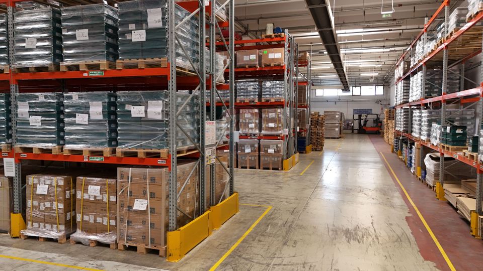 Hală | ISU | 5 Euro+TVA/mp | 2077 mp | lângă VGP Park | Acces centură