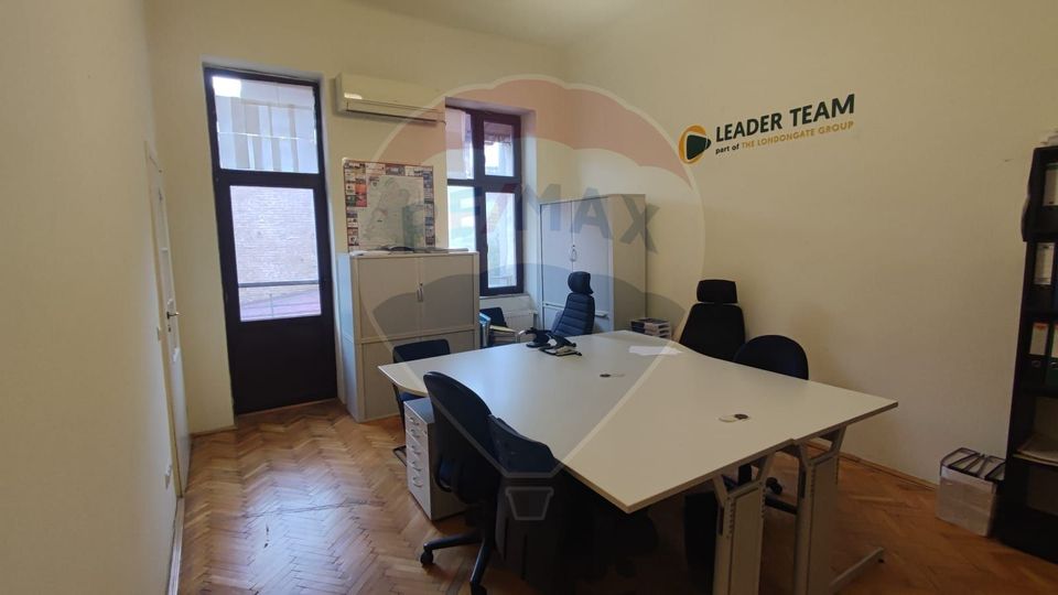 Spațiu birouri flexibil 130 mp de inchiriat zona Podul Intelectualilor