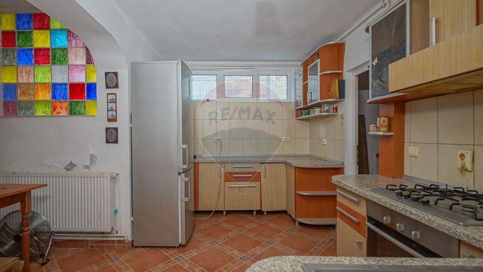 4 room House / Villa for sale, Schei area