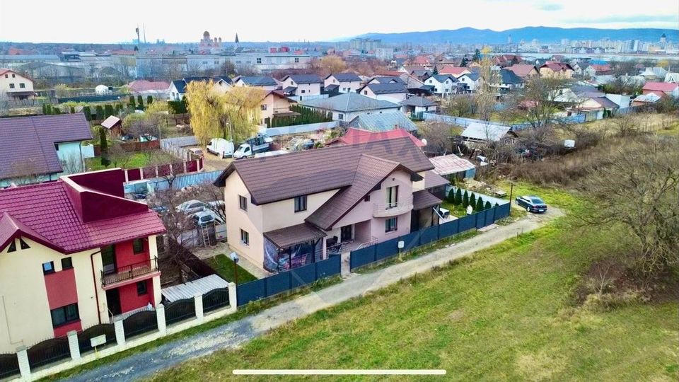 Vilă  cu 5 camere de vânzare în Șerbănești