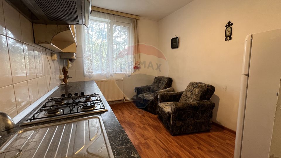 Apartament cu 2 camere de vânzare, Micro 19, Galati