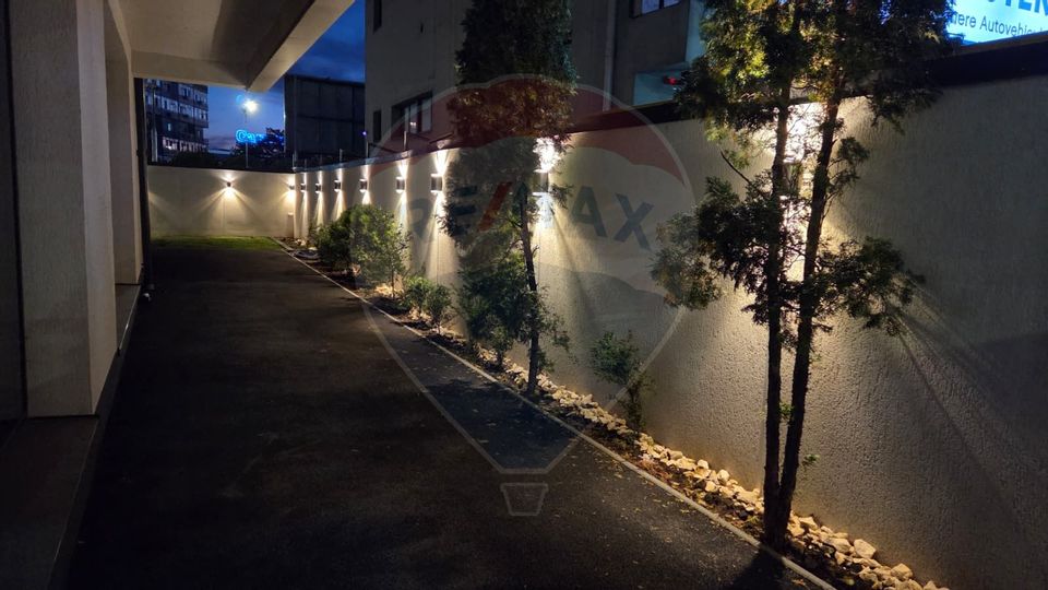 Spațiu comercial modern de închiriat / 2 locuri de parcare