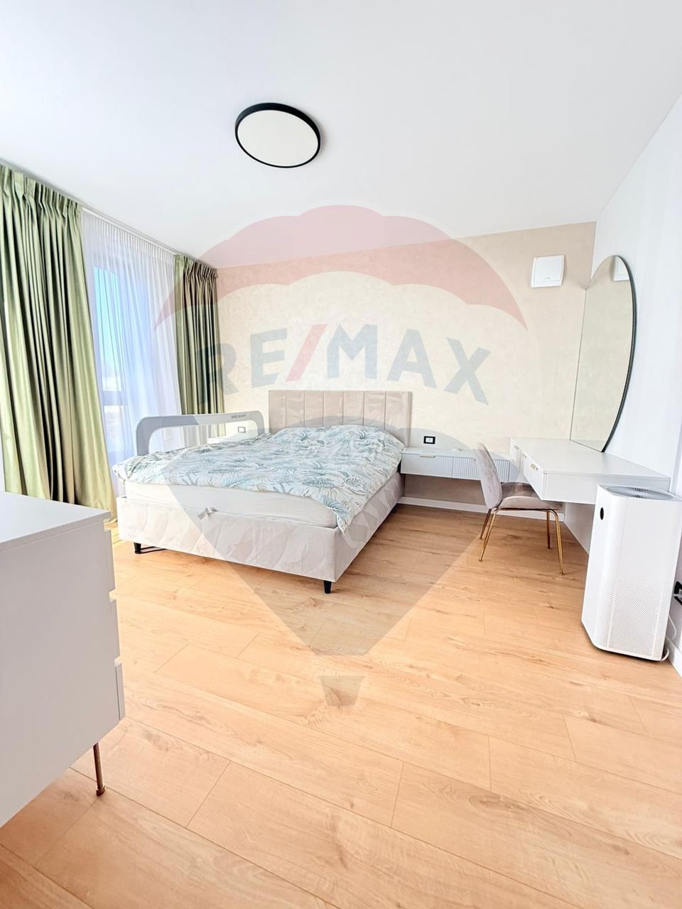 House / Villa for sale in Mogosoaia, shop, bus, utilities