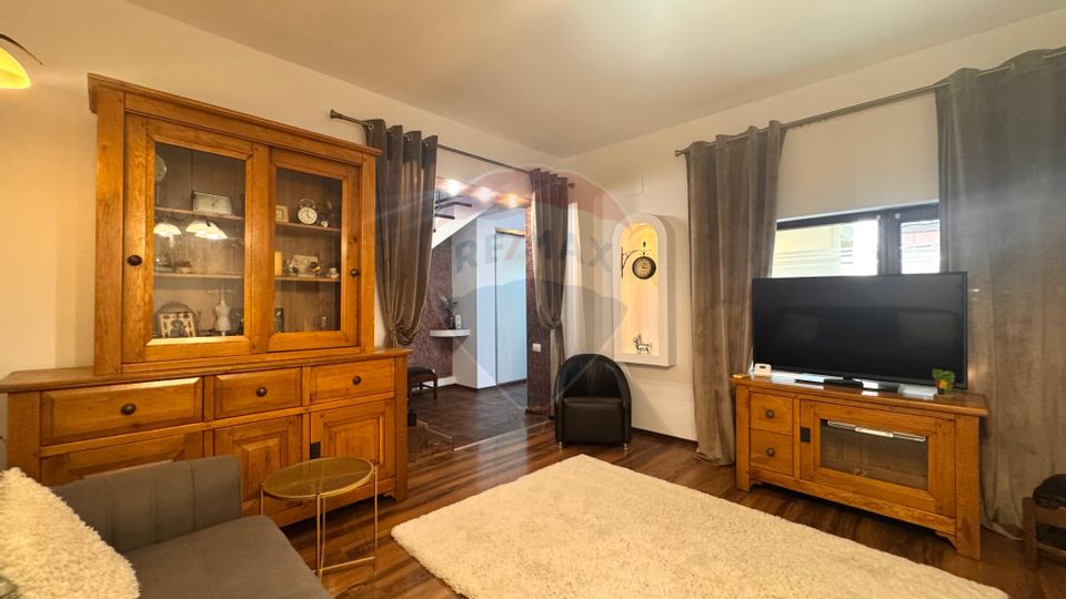 Vila P+M cu 3 camere, de inchiriat, zona Far Constanta