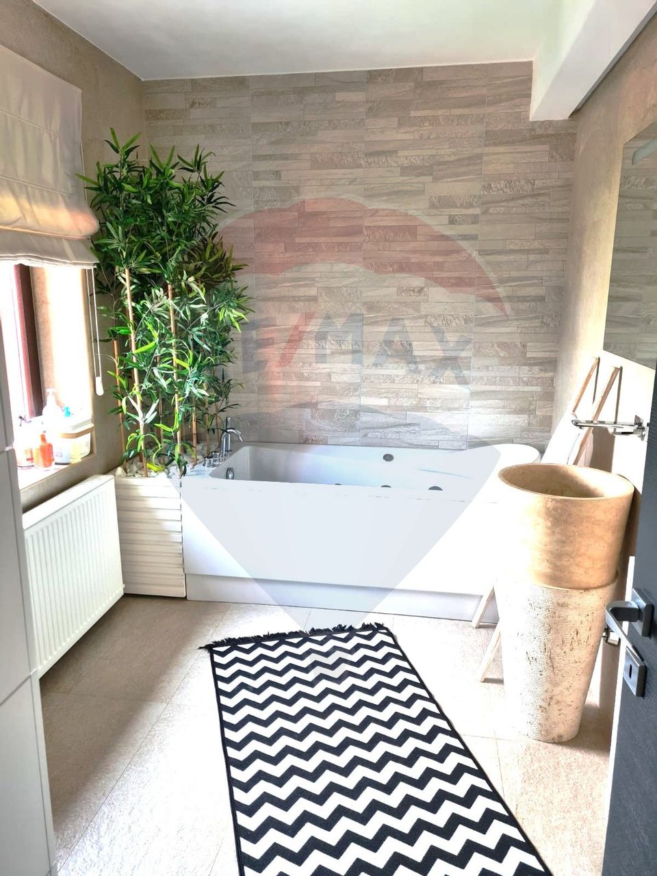 Casa  Vila cu 4 camere de inchiriat Cernica langa padure