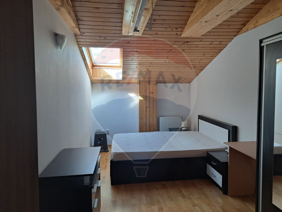 De inchiriat apartament modern, ultracentral, 4 camere cu terasa, Cluj