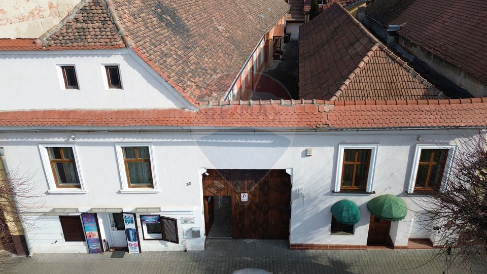 4 room House / Villa for sale, Ultracentral area