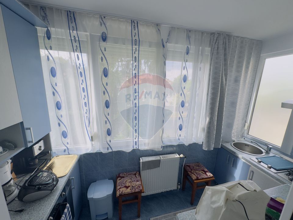 3 room Apartment for rent, Cantemir area