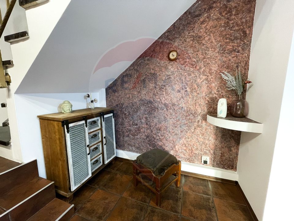 Vila P+M cu 3 camere, de inchiriat, zona Far Constanta