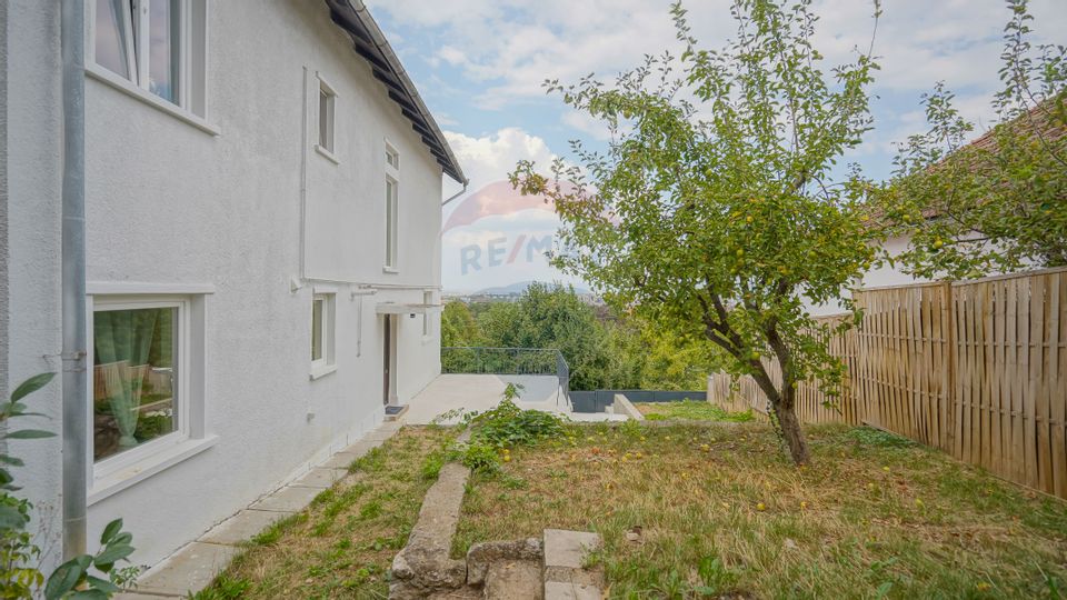 3 room House / Villa for sale, Brasovul Vechi area