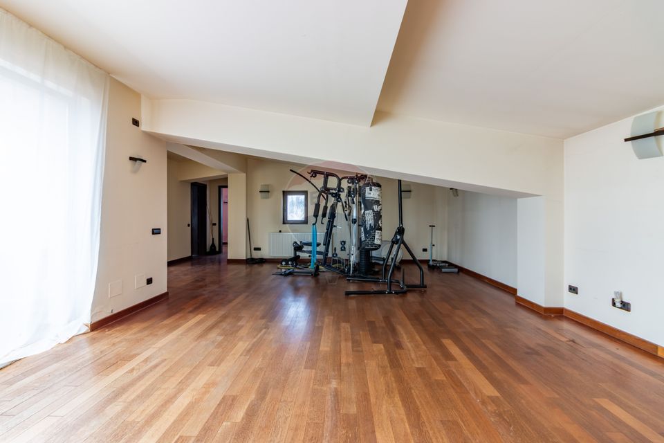 Opportunity to purchase 7-room villa Corbeanca