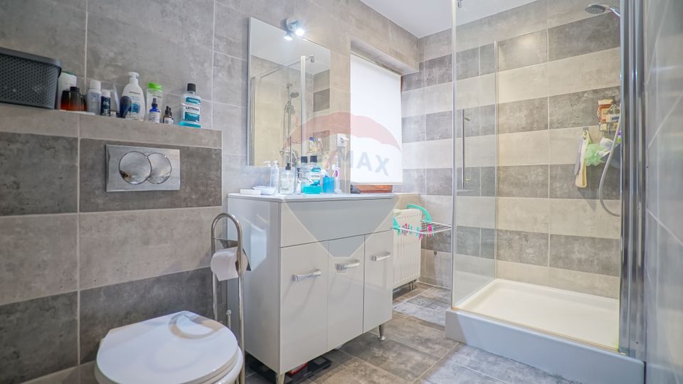 Casa multifunctionala, locuinta si destinatie comerciala Scriitorilor