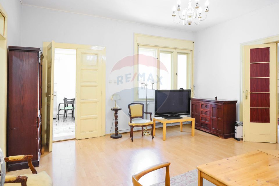 Apartament 2 Camere, Oradea, Central-Orașul Nou, Curte Comună, Vânzare