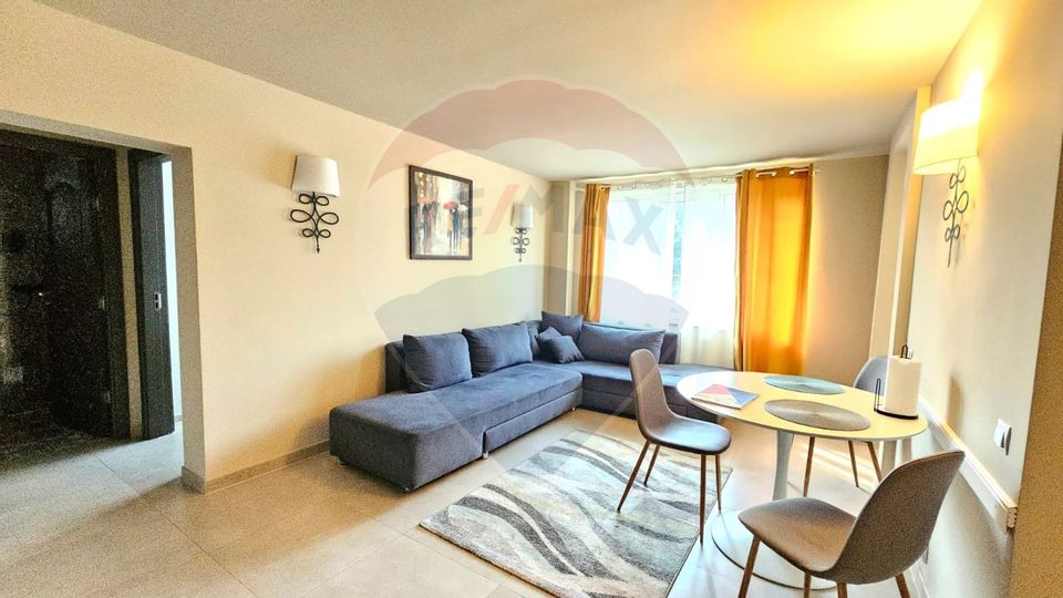 Inchiriez apartament modern cu 4 camere în zona Parcul Central